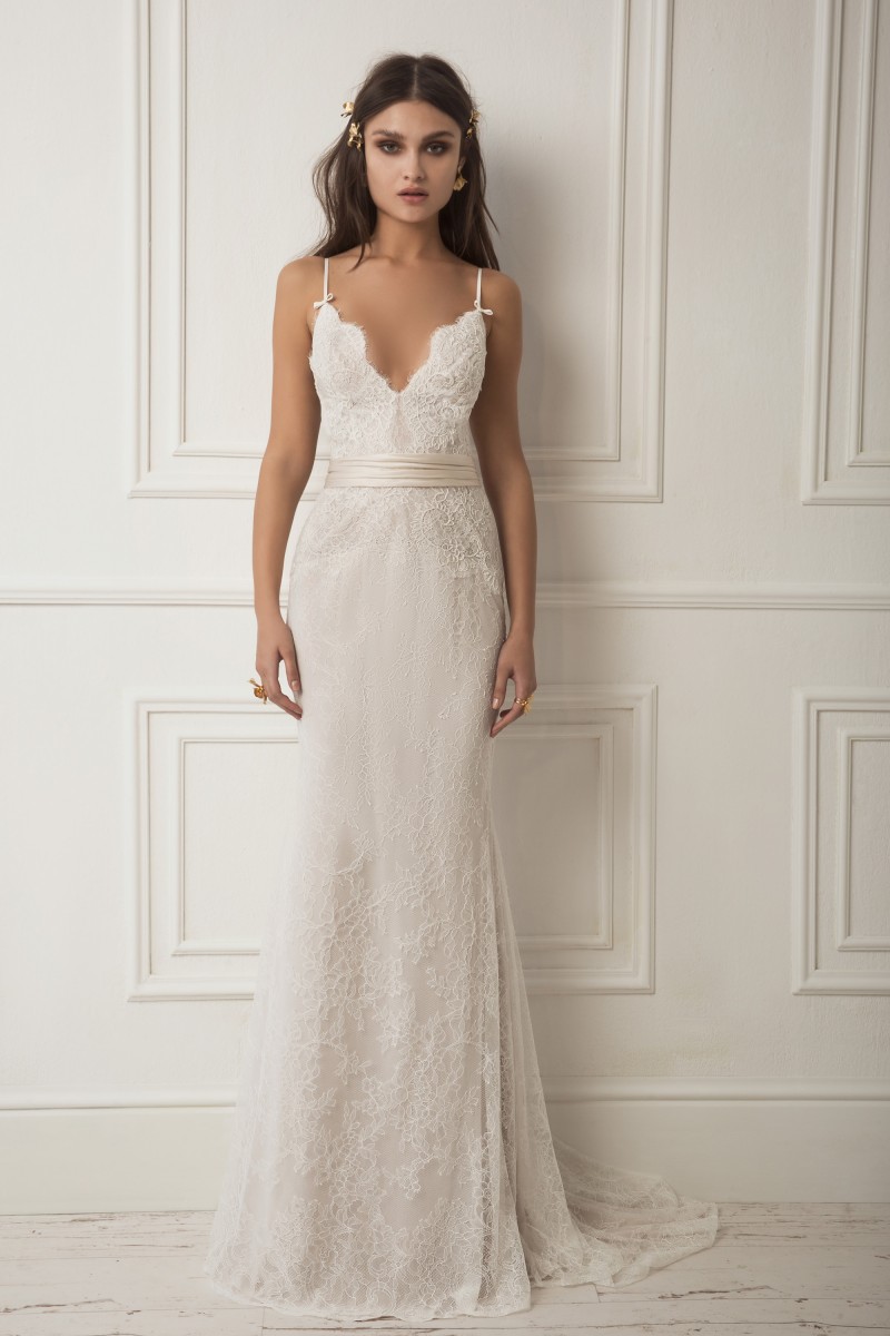 lihi hod elegant wedding dresses backless lace appliqued spaghetti neck bridal gowns robes de soire custom made wedding dress