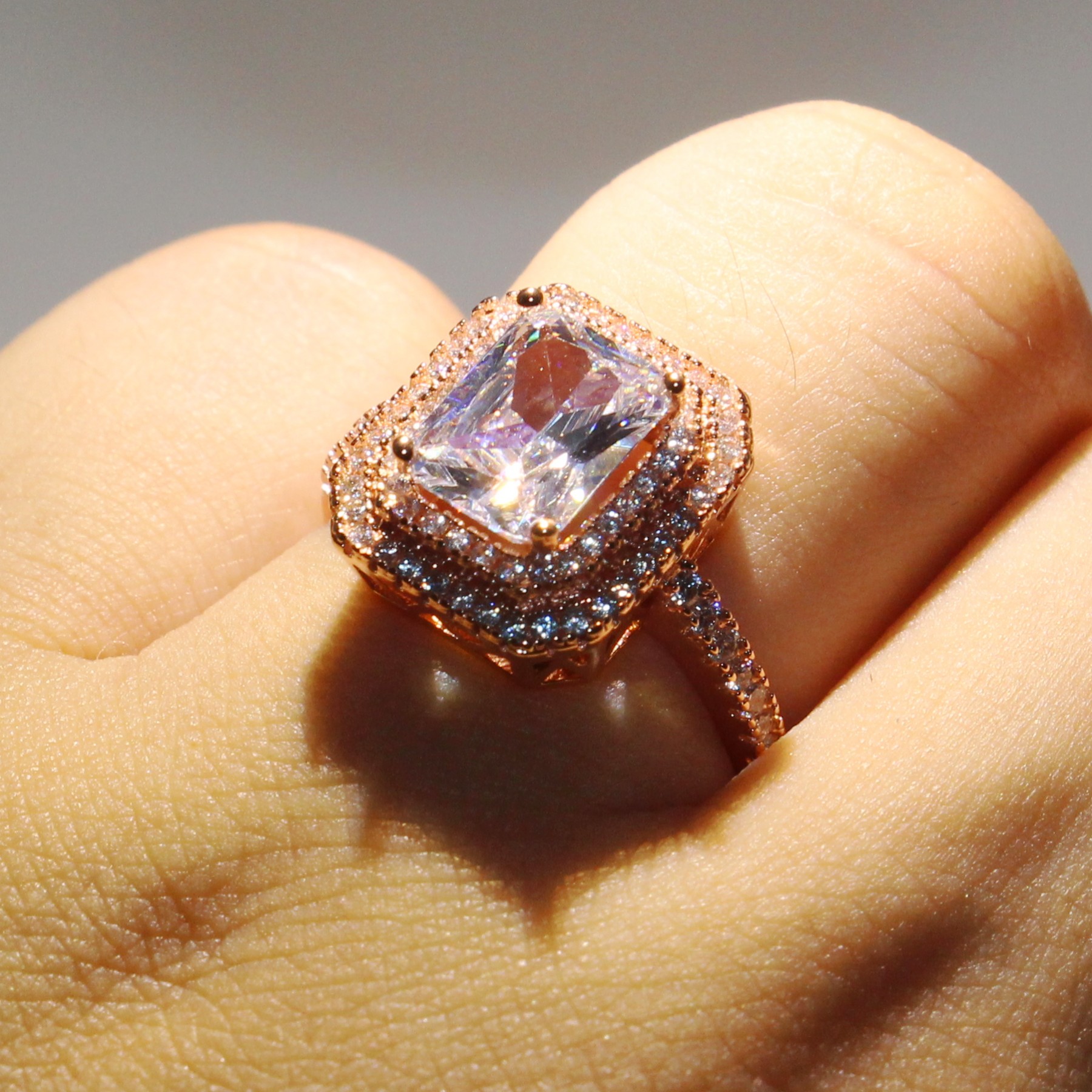 2018 New Arrival Sparkling Luxury Jewelry 925 Sterling Silver&Rose Gold Fill Princess Cut Topaz CZ Diamond Gemstones Wedding Band Ring Gift