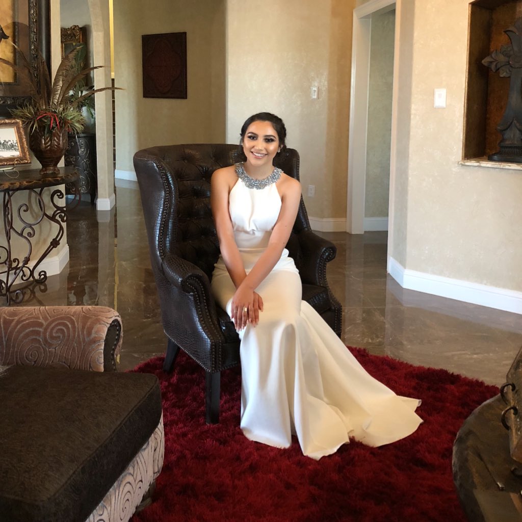 Beaded Neck Halter Prom Dresses White Sheath Long Evening Gowns Backless Girls Graduation Dresses abiti da cerimonia da sera, Gold
Beaded Neck Halter Prom Dresses White Sheath Long Evening Gowns Backless Girls Graduation Dresses abiti da cerimonia da sera, Gold