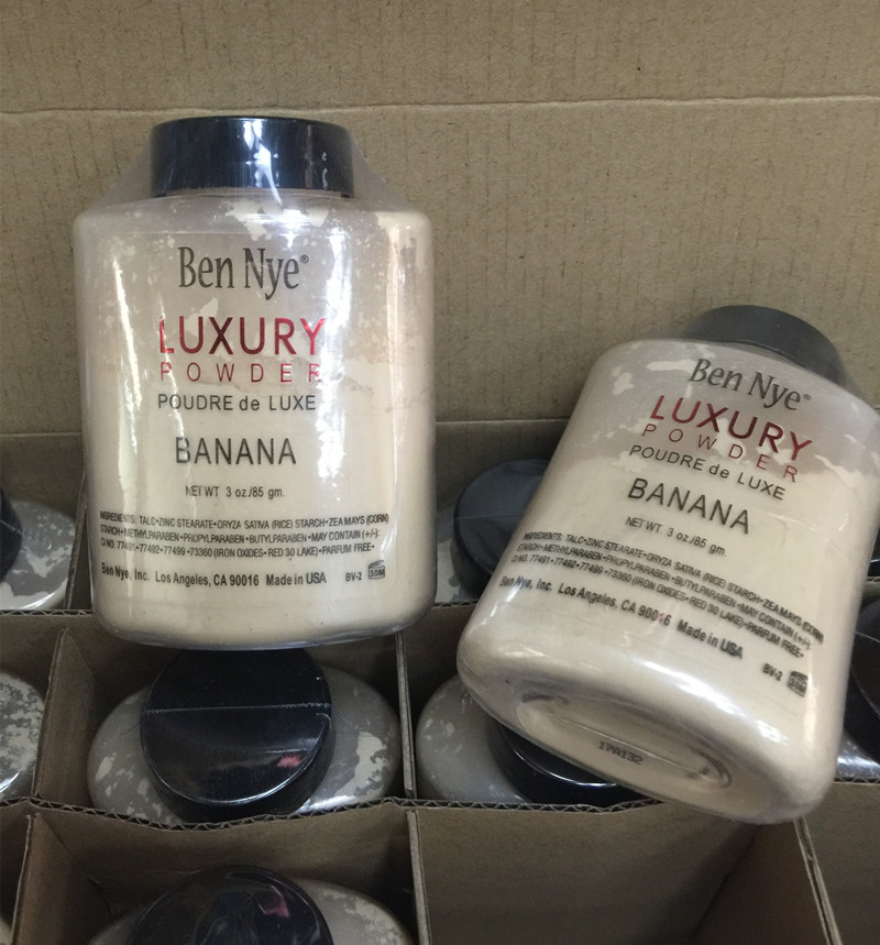 Mew Hot Sell Brand Ben Nye LUXURY POWDER POUDER de LUXE Banana Loose powder 3oz/85g DHL Shipping+Gift
Mew Hot Sell Brand Ben Nye LUXURY POWDER POUDER de LUXE Banana Loose powder 3oz/85g DHL Shipping+Gift
