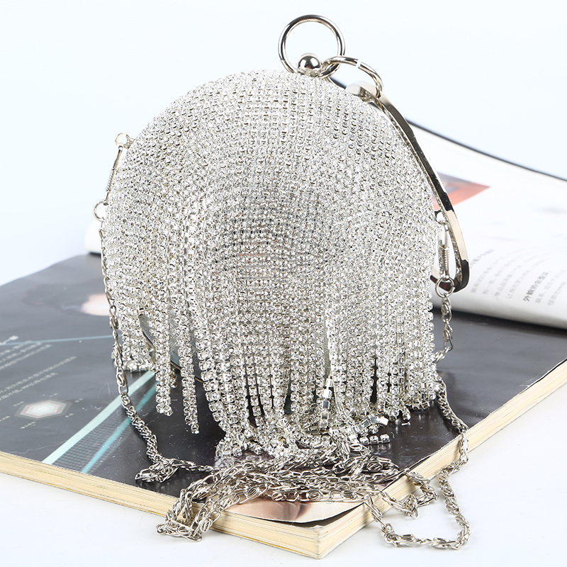 Handbags Ball bag Rhinestone The clutch tassel Party bags with bracelets removable handle open satin with diamonds high quality workmanship
Handbags Ball bag Rhinestone The clutch tassel Party bags with bracelets removable handle open satin with diamonds high quality workmanship