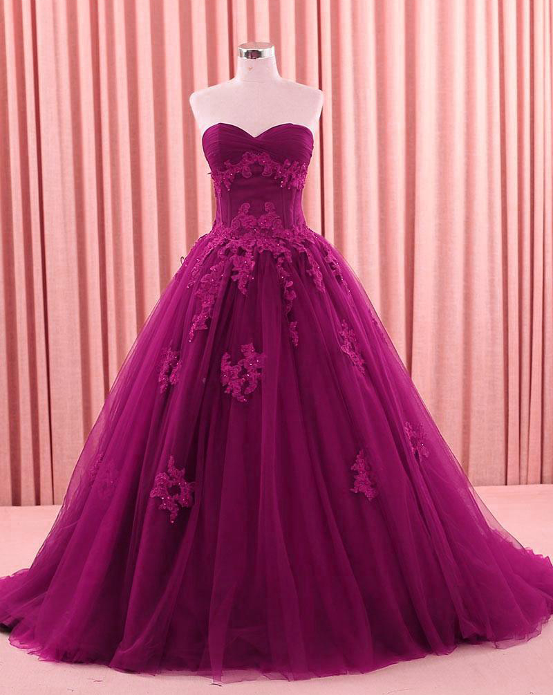Ball Gown 2019 Sweetheart Quinceanera Dresses Lace Appliques Beadings Debutante Gowns Summer Backless Court Train Vestido de 15 Anos, Champagne
Ball Gown 2019 Sweetheart Quinceanera Dresses Lace Appliques Beadings Debutante Gowns Summer Backless Court Train Vestido de 15 Anos, Champagne