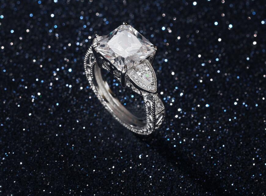 Vintage Fashion Jewelry 925 Sterling Silver&Gold Filled Princess Cut White Topaz CZ Diamond Party Micro Zirconia Wedding Women Band Ring