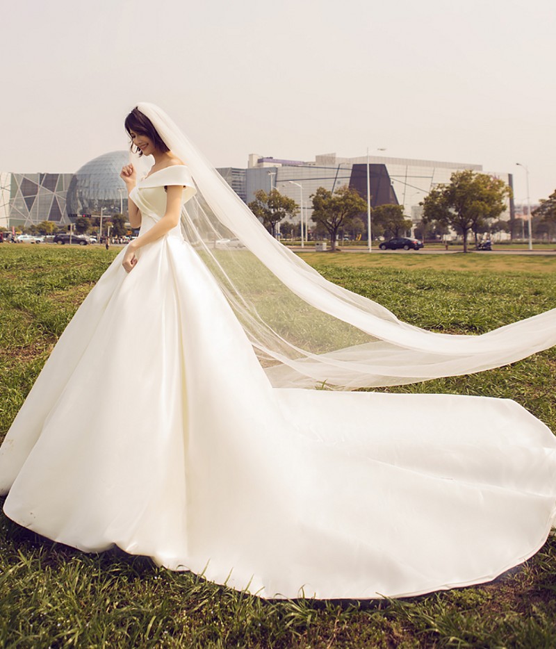 2018 New Elegant A-line Satin Wedding Dress Off the Shoulder Bridal Wedding Gowns Chapel Train Wedding Gowns Robe De Mariage, White
2018 New Elegant A-line Satin Wedding Dress Off the Shoulder Bridal Wedding Gowns Chapel Train Wedding Gowns Robe De Mariage, White