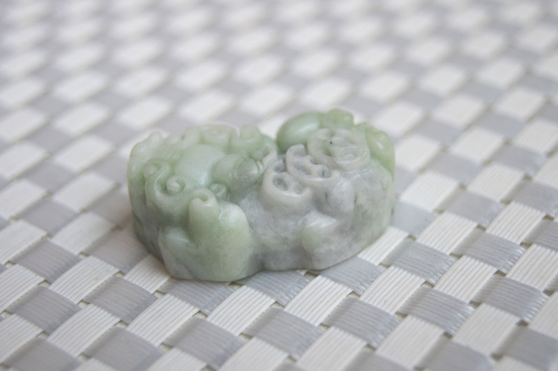 Natural shaanxi lantian county green purple white jade. Hand-carved amulets. The money of the game. Lucky charm pendant necklace.