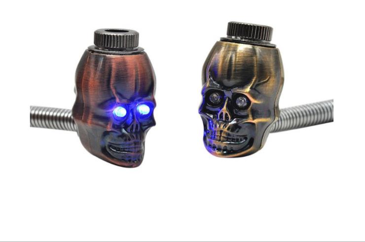 2018 Metal belt lantern, skull, pipe, cigarette, cigarette, rod, and cigarette