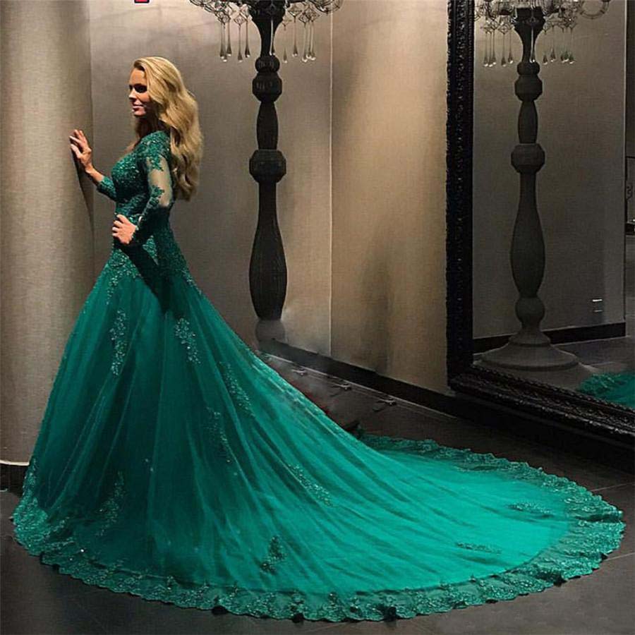 Elegant Emerald Green Evening Dresses Ball Gown Evening Gowns Applique Beaded Plus Size Prom Gowns