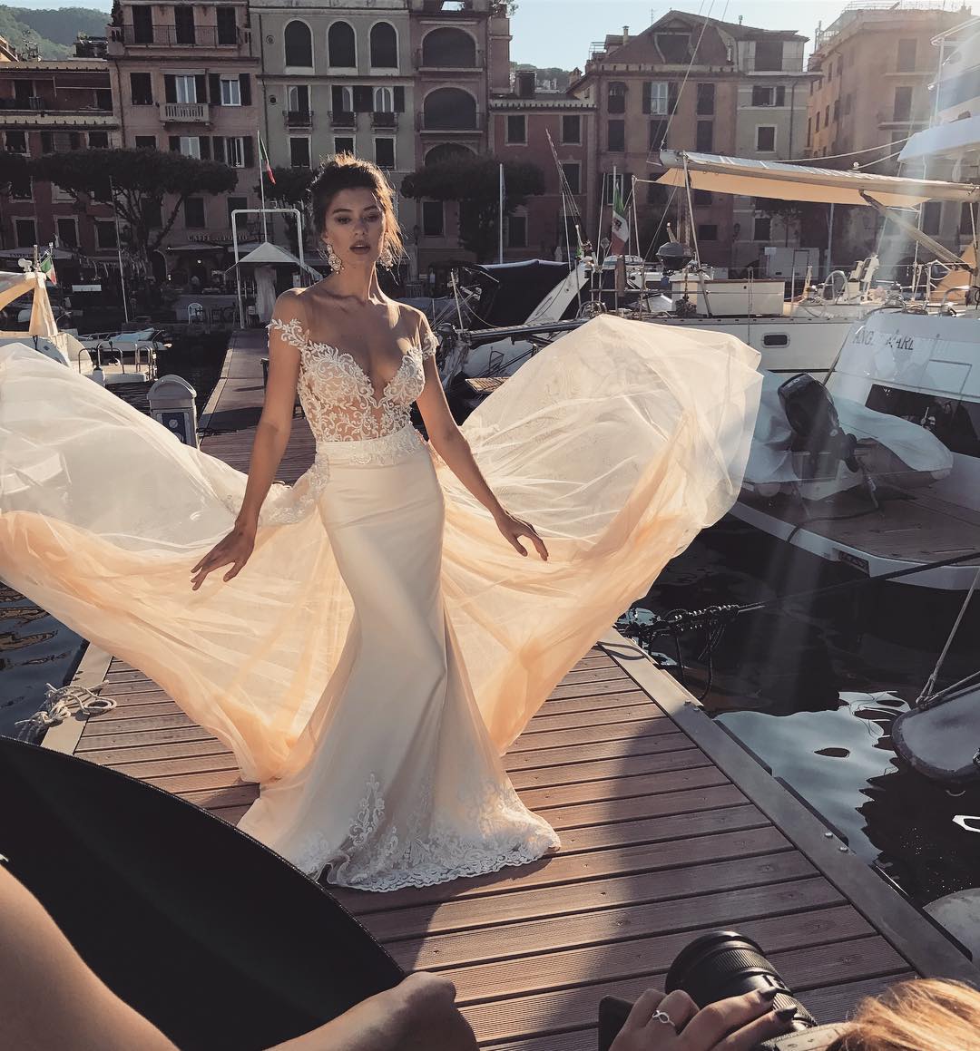 Amazing Mermaid Backless Wedding Dresses Sheer Off The Shoulder Lace Trumpet Bridal Gowns With Detachable Train Tulle vestido de novia