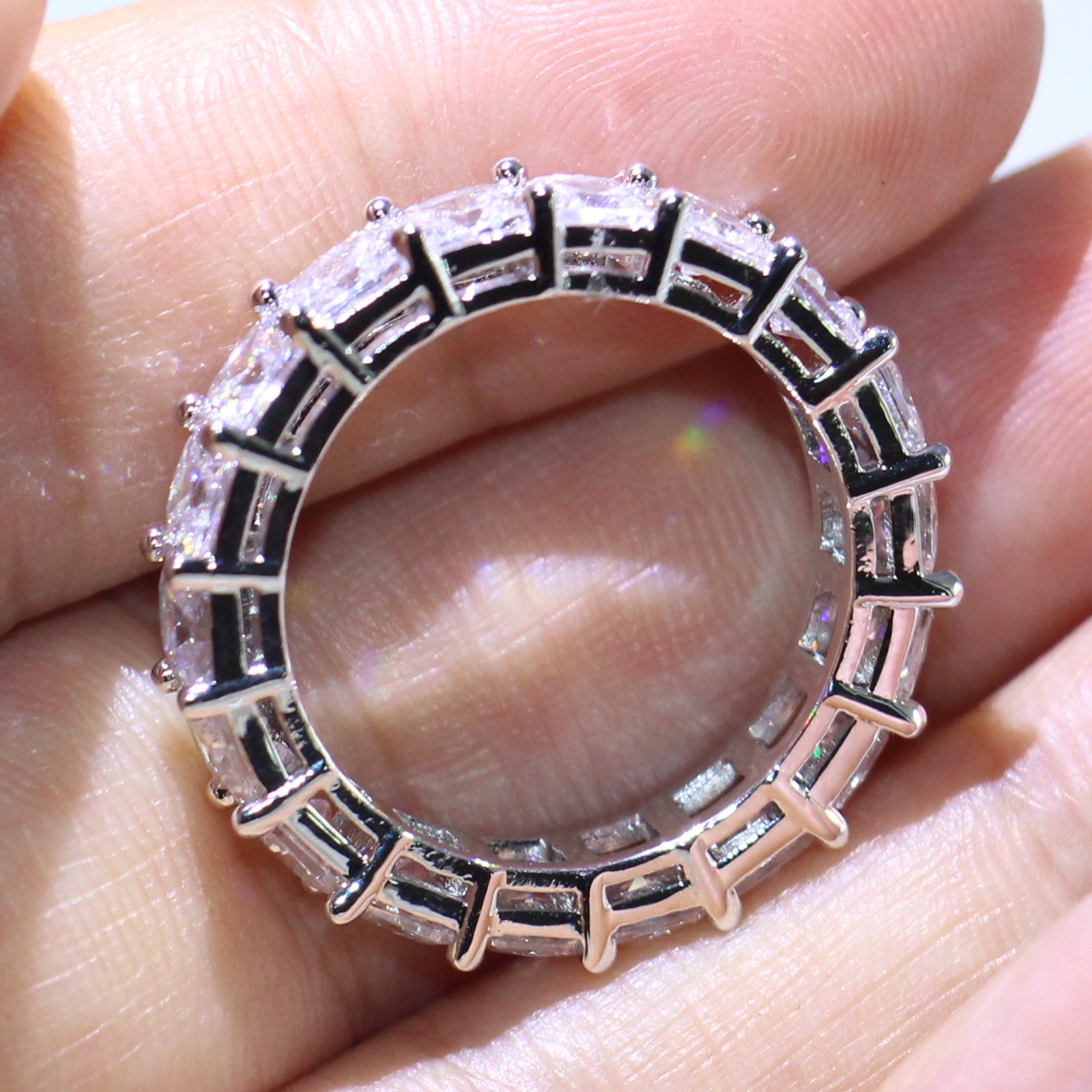 Circle Ring: Sterg Sier Princess White Topaz Square CZ Dia Ring for Women