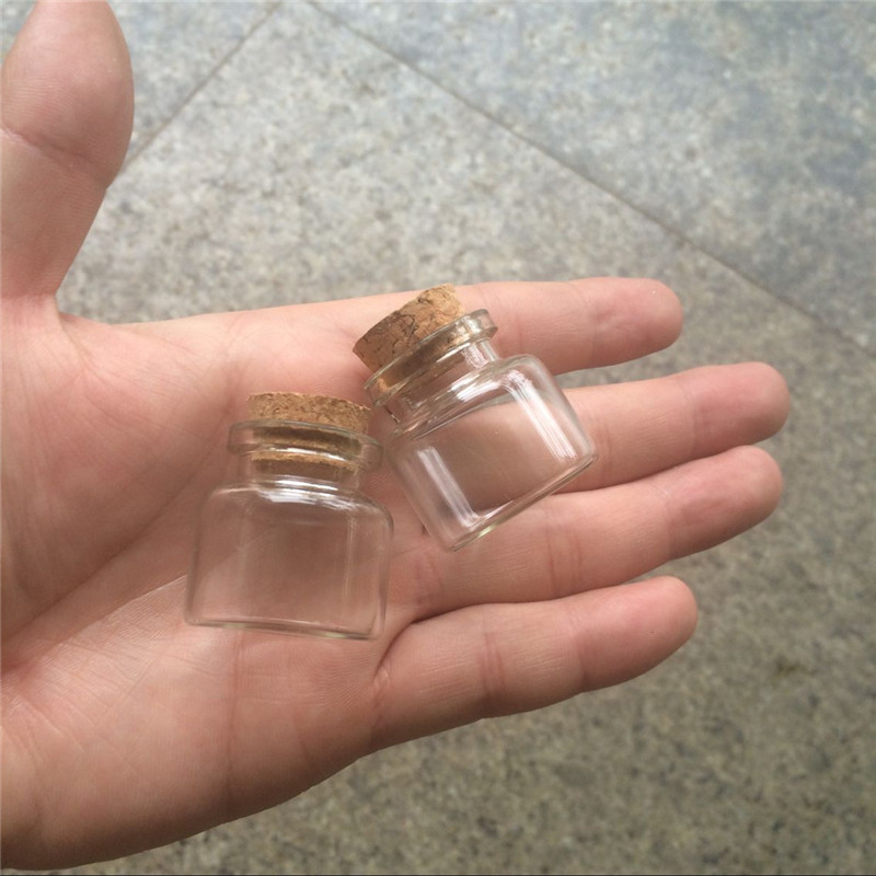 30*30*17mm 10ml Mini Glass Bottles With Cork Small Transparent Clear Tiny Empty Glass Vials Jars Corks Cute Bottles 100pcs/lot
30*30*17mm 10ml Mini Glass Bottles With Cork Small Transparent Clear Tiny Empty Glass Vials Jars Corks Cute Bottles 100pcs/lot