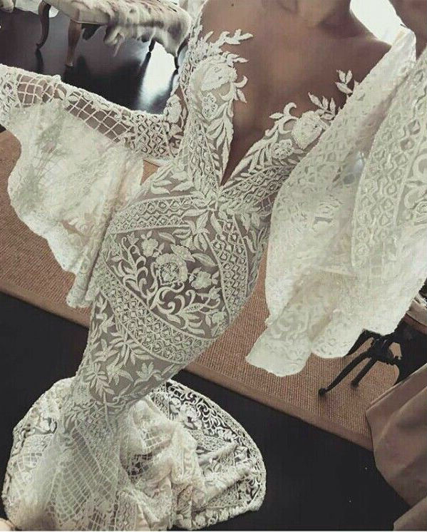Gorgeous Mermaid Wedding Dresses Sheer Jewel Neck Lace Long Sleeves Bridal Gowns Tulle Sweep Train Wedding Dress Vintage Vestido De Noiva