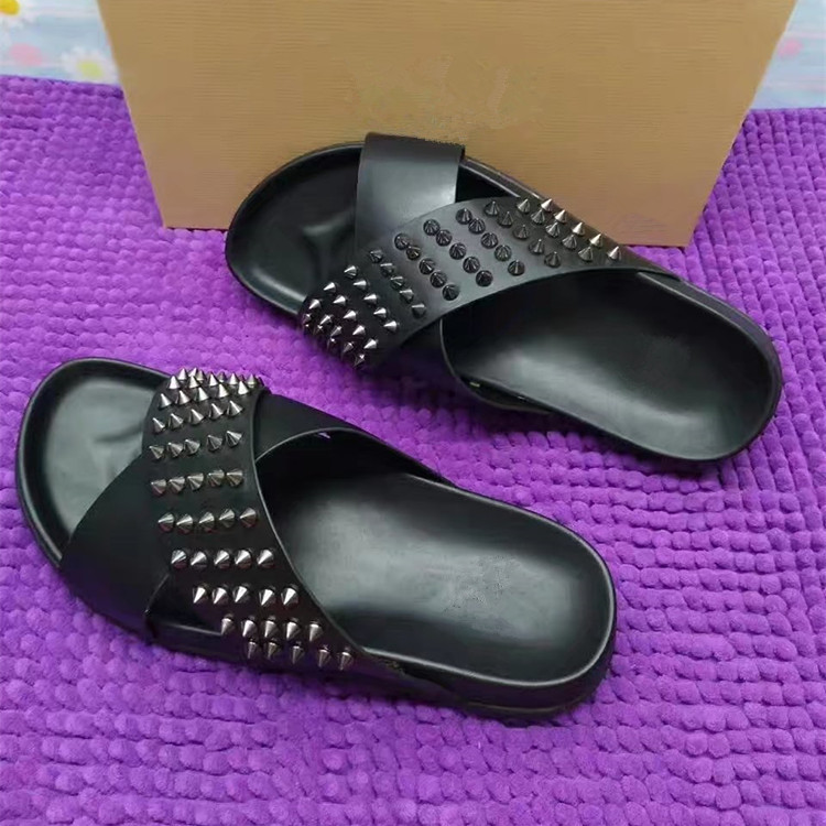 Freeshipping NEW ARRIVED mens rivet slippers WITH ORIGINAL BOX .receipt top quality genuine leather beach flip flops slipper, Black
Freeshipping NEW ARRIVED mens rivet slippers WITH ORIGINAL BOX .receipt top quality genuine leather beach flip flops slipper, Black