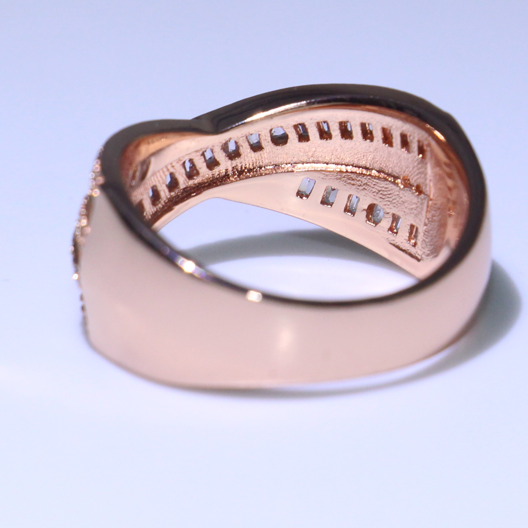 urious Sterg Sier & Rose Gold Fill Princess Cut CZ Dia Wedding Cross Band Ring