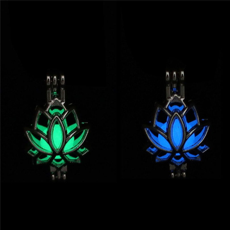 Silver Glow in the Dark Beads Lotus Oysters Cage Locket Pendant Aromatherapy Perfume Essential Oils Diffuser
Silver Glow in the Dark Beads Lotus Oysters Cage Locket Pendant Aromatherapy Perfume Essential Oils Diffuser