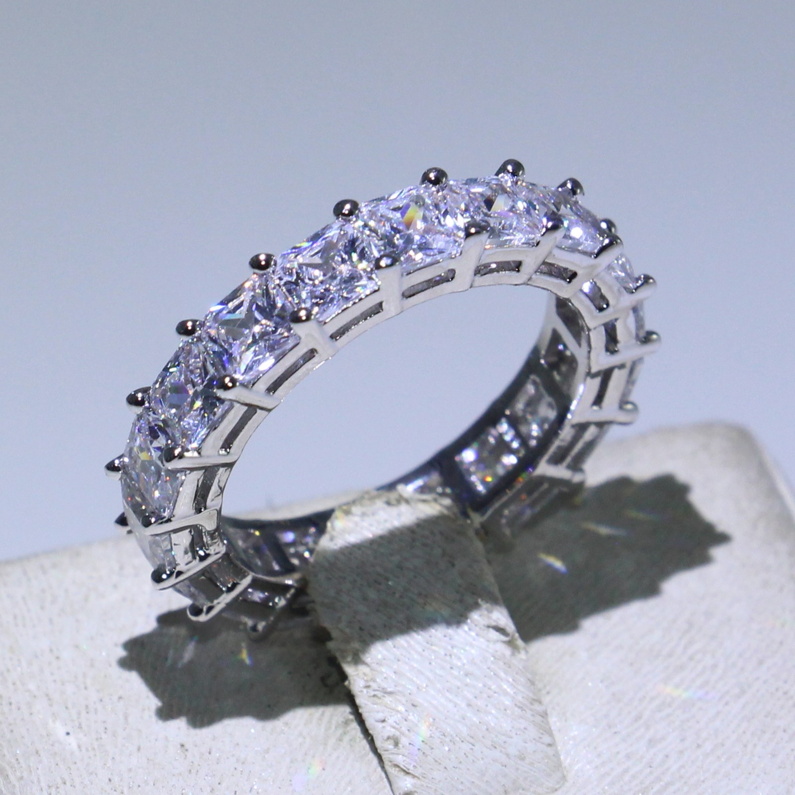 Circle Ring: Sterg Sier Princess White Topaz Square CZ Dia Ring for Women