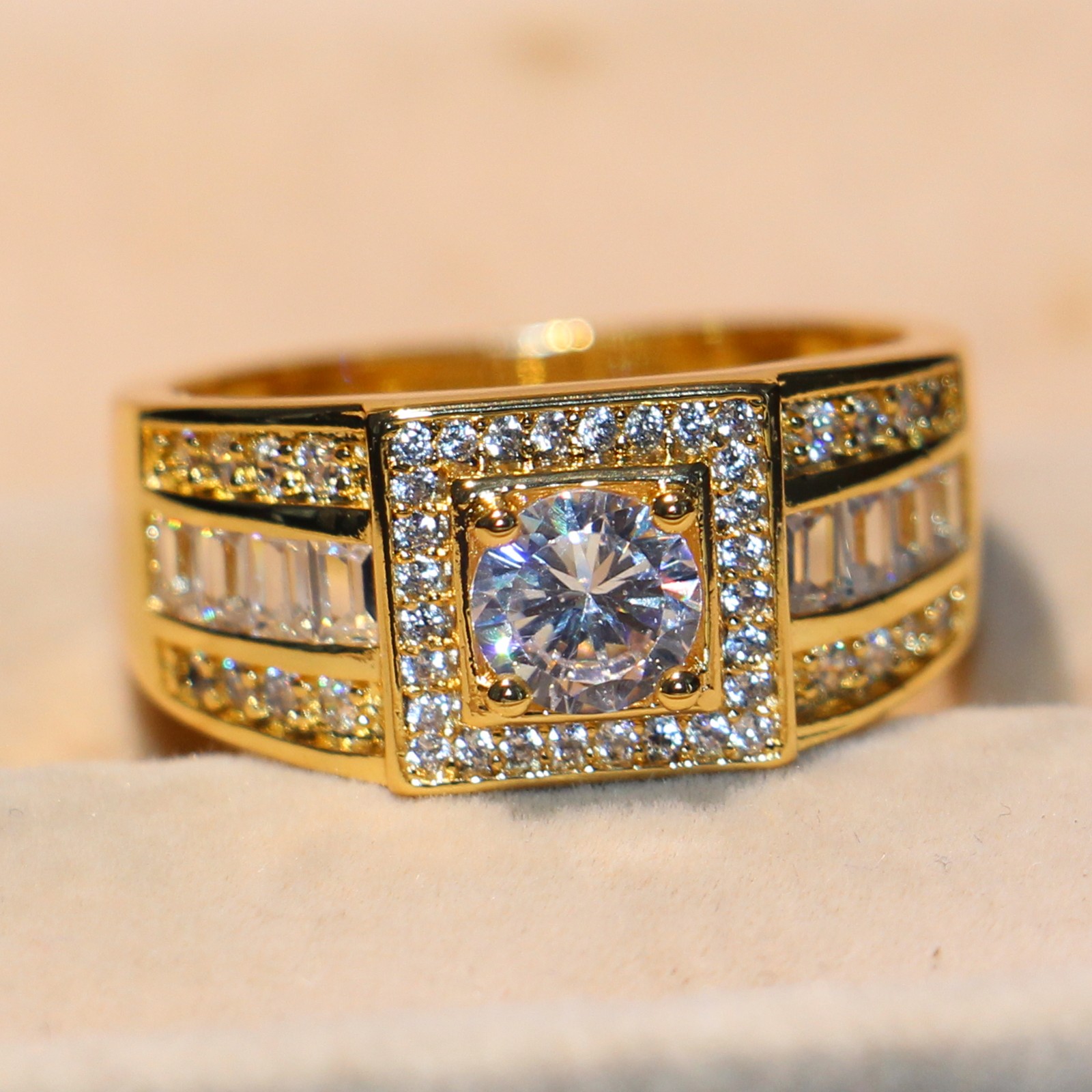 New Arrival Original Desgin Hot Sale Luxury Jewelry 10KT White&Gold Filled Round Cut White Topaz CZ Diamond Gemstones Men Ring Gift box