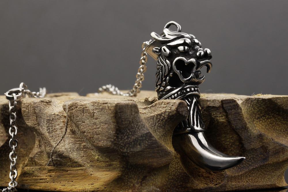 Man Wolf Tooth Necklace Pendant For Men Boy Fashion Brave Wolf Tooth Dragon Stainless Steel Vintage Jewelry Necklaces GX943