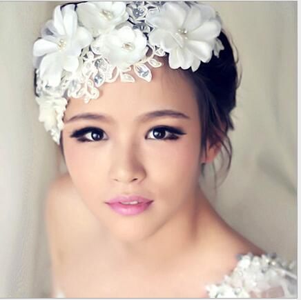 White Hair Flowers For Wedding Party Bridal Bridesmaid Baroque chic Crystal tiara Rhinestone crown headband Wedding Dress Studio