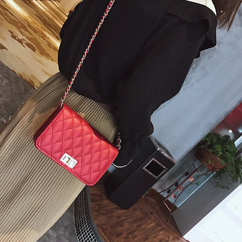 Women Bag Female Handbags Leather Over Shoulder Bag Crossbody Quilted Chain Diamond Red Small Flap Lock Fashion Sling Lady Bags Y18102403