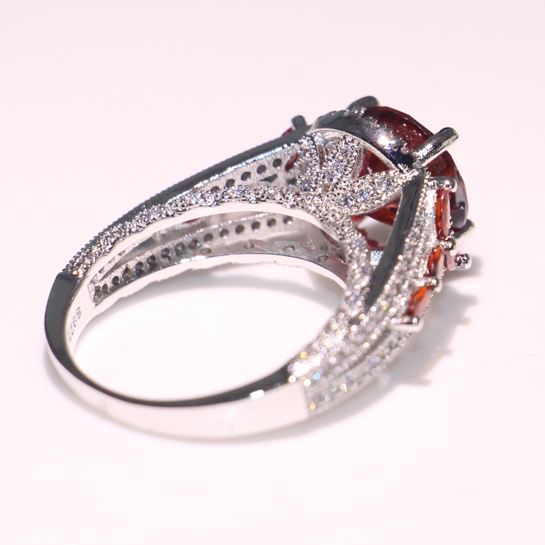 Choucong Drop Shipping Luxury Jewelry 925 Sterling Silver Three Color Sapphire&Amethyst Gemstones Women Wedding Engagment Flower Band Ring
