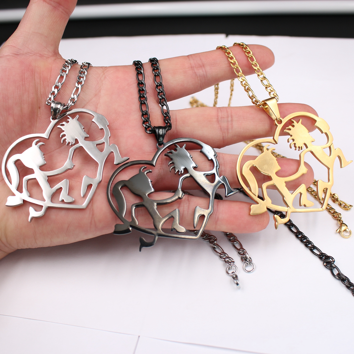 Punk Jewelry ICP stainless steel silver / black / gold Large heart Hatchet man pendant necklace NK Chain 4mm 24'' for Mens jewelry gift .XMA
Punk Jewelry ICP stainless steel silver / black / gold Large heart Hatchet man pendant necklace NK Chain 4mm 24'' for Mens jewelry gift .XMA