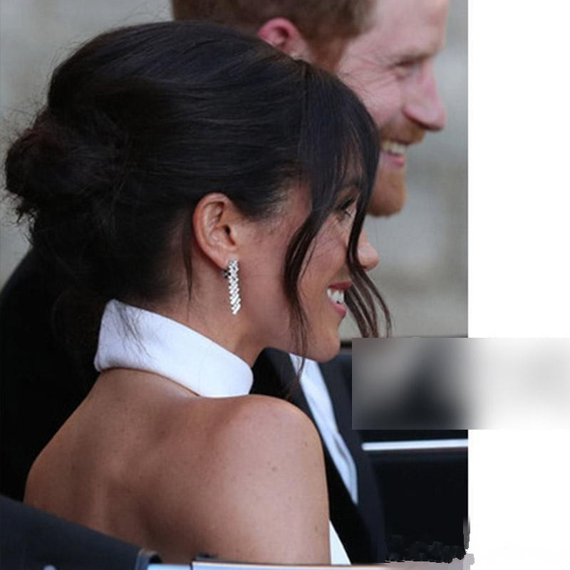 simple white mermaid wedding dresses prince harry meghan markle bridal party gowns halter neck soft satin wedding recept dress