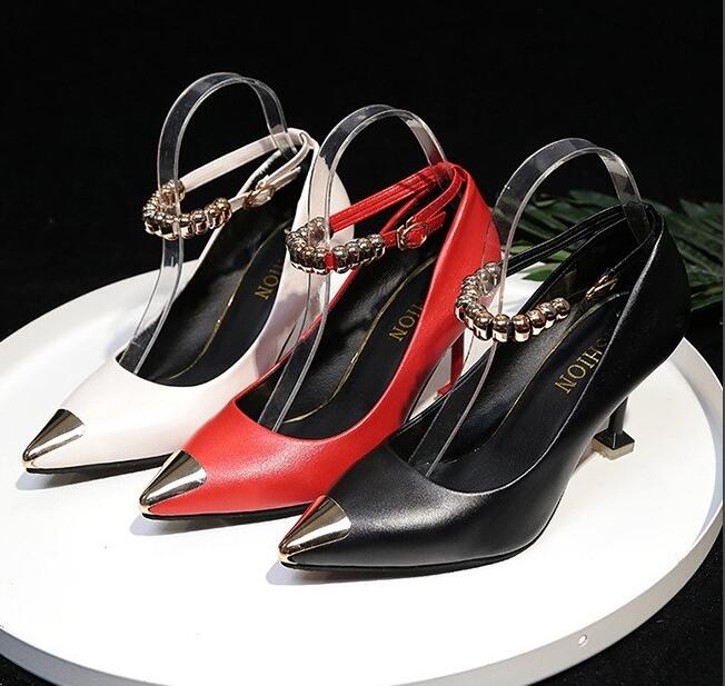 3 Color Red Black White New style Shallow mouth Pointed toes Sequined decoration Stiletto Heel Dress Shoes Size 35~39
3 Color Red Black White New style Shallow mouth Pointed toes Sequined decoration Stiletto Heel Dress Shoes Size 35~39