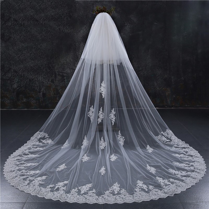 New Style Two Layers Full Edge with Lace Luxury 3 Meters Long Wedding Veil with Comb White Ivory Bridal Veil Velos De Novia, Red
