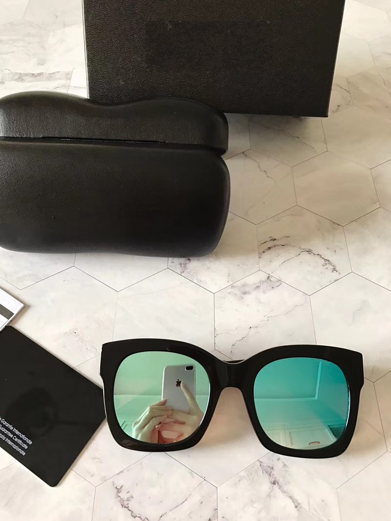 New fashion 5357 men sunglasses simple mens sunglasses popular women sunglasses outdoor summer protection uv400 wholesale eyewear with case, White;black
New fashion 5357 men sunglasses simple mens sunglasses popular women sunglasses outdoor summer protection uv400 wholesale eyewear with case, White;black