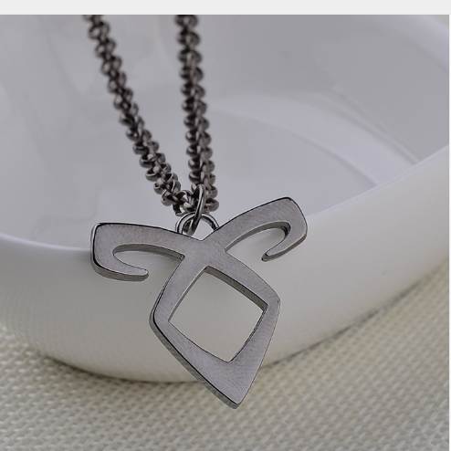 Retro City of Bones Necklace Angelic Forces Power Rune Pendant Inspired By The Mortal Instruments Shadowhunters Collar For Men
Retro City of Bones Necklace Angelic Forces Power Rune Pendant Inspired By The Mortal Instruments Shadowhunters Collar For Men