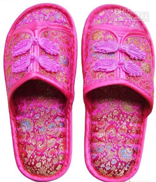 Chinese knot Silk Satin Women's Home Slippers Indoor Rubber Bottom Ladies Slipper 1pair