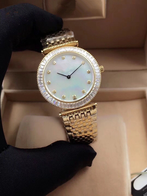 Fashion woman exquisite watch! Woman's favorite! Yellow Gold Diamond Waterproof Quartz Watch, Retail & Wholesale + Free Shipping
Fashion woman exquisite watch! Woman's favorite! Yellow Gold Diamond Waterproof Quartz Watch, Retail & Wholesale + Free Shipping