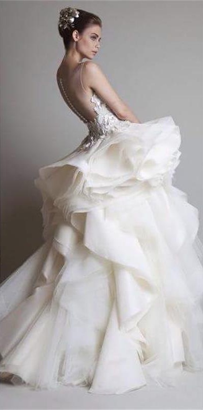 Designer A-Line Wedding Dresses Sheer Neck 3D Floral Appliqued Tiered Ruffles Bridal Gowns Sweep Train Bridal Gown Custom Made Plus Size