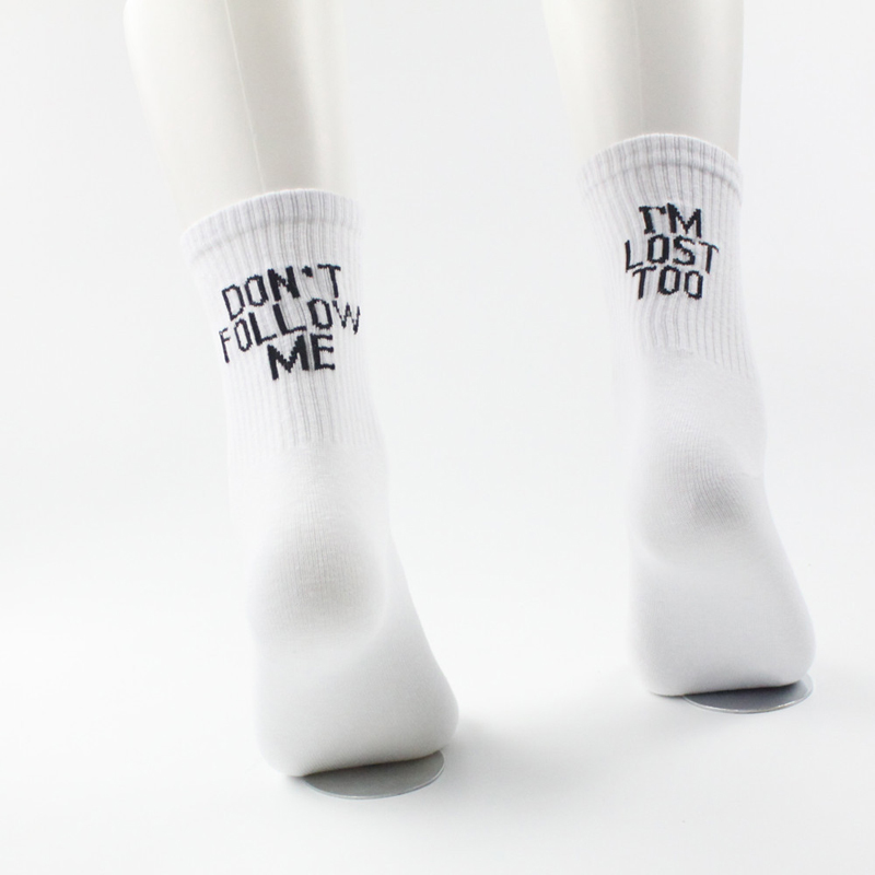 Creative Personality Design Selling European and American Left and Right Feet Cotton English Alphabet Socks Simple Fashion, White
Creative Personality Design Selling European and American Left and Right Feet Cotton English Alphabet Socks Simple Fashion, White
