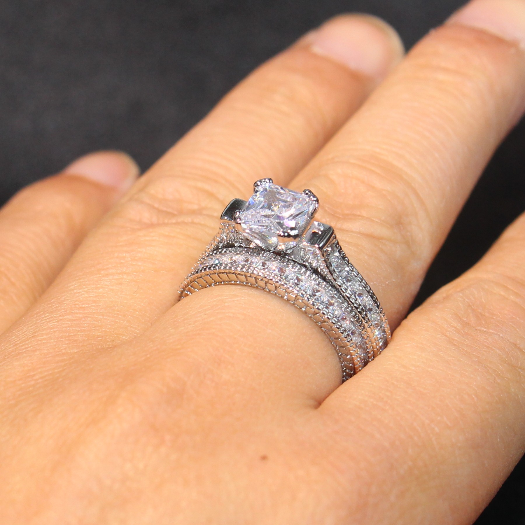 Victoria Wieck Hot Top Selling New Arrival Vintage Fashion Jewelry 14KT White Gold Filled Princess Cut Topaz Gemstones Women Bridal Ring Set