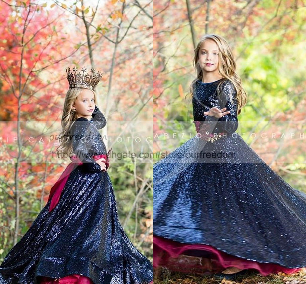 Cute Navy Blue Sequins Long Sleeve Flower Girls Dresses A Line Burgundy Tulle Kids Pageant Gown First Communion Dresses Custom Made Hot, Champagne
Cute Navy Blue Sequins Long Sleeve Flower Girls Dresses A Line Burgundy Tulle Kids Pageant Gown First Communion Dresses Custom Made Hot, Champagne