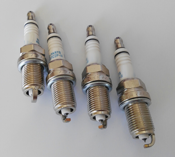 Iridium platinum Spark plugs Car candles for Mercedes benz ML350 ML500 E240 S280 S350 320E E200K C200K 1.8T 1.8L engine Ignition
Iridium platinum Spark plugs Car candles for Mercedes benz ML350 ML500 E240 S280 S350 320E E200K C200K 1.8T 1.8L engine Ignition