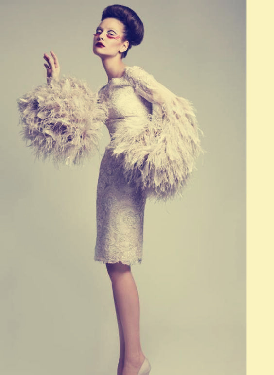 Evening dress Yousef aljasmi Kim kardashian O-Neck Long sleeve Feather Appliqued Mini Myriam Almoda gianninaazar ZuhLair murad Ziadnakad, Same with picture