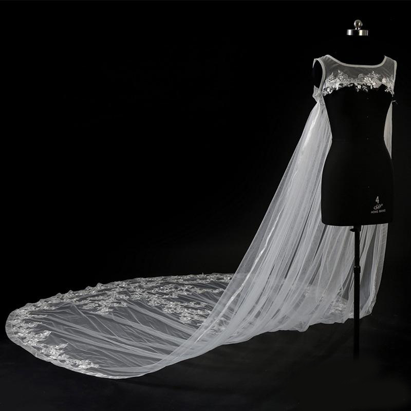2020 Elegant Appliques Lace Sleeveless 115inch Cathedral Train Wedding Bridal Wraps Sheer Jewel Neck Wedding Bridal Capes