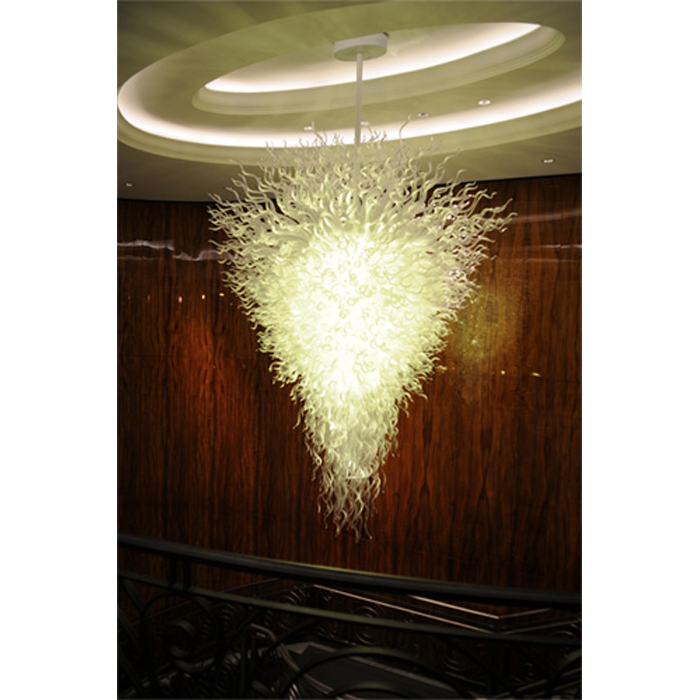 White Color Hand Blown Murano Glass Chandelier Italian Style Chandelier Large Pendant Lights Hot Sale Custom Made
White Color Hand Blown Murano Glass Chandelier Italian Style Chandelier Large Pendant Lights Hot Sale Custom Made