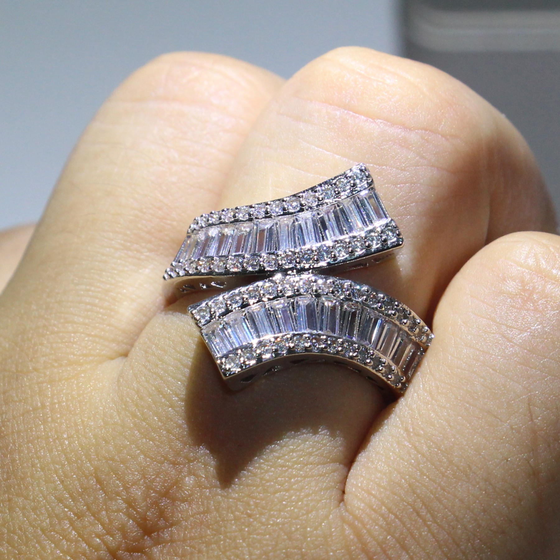 Classical Fashion Jewelry 925 Sterling Silver Princess Cut Full White Clear 5A Zirconia Square CZ Diamond Party Engagement Cross Ring Gift