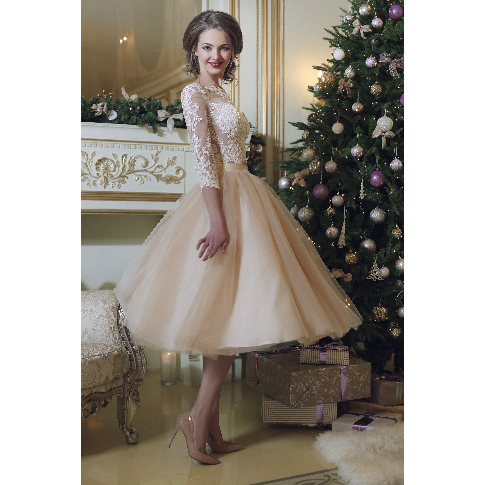 Designer Gold 2 Piece Country Lace Wedding Dresses Tea Length Puffy Tulle Organza Berta Bridal Gowns With Sleeve For Women Beautiful Cheap, Red & white
Designer Gold 2 Piece Country Lace Wedding Dresses Tea Length Puffy Tulle Organza Berta Bridal Gowns With Sleeve For Women Beautiful Cheap, Red & white