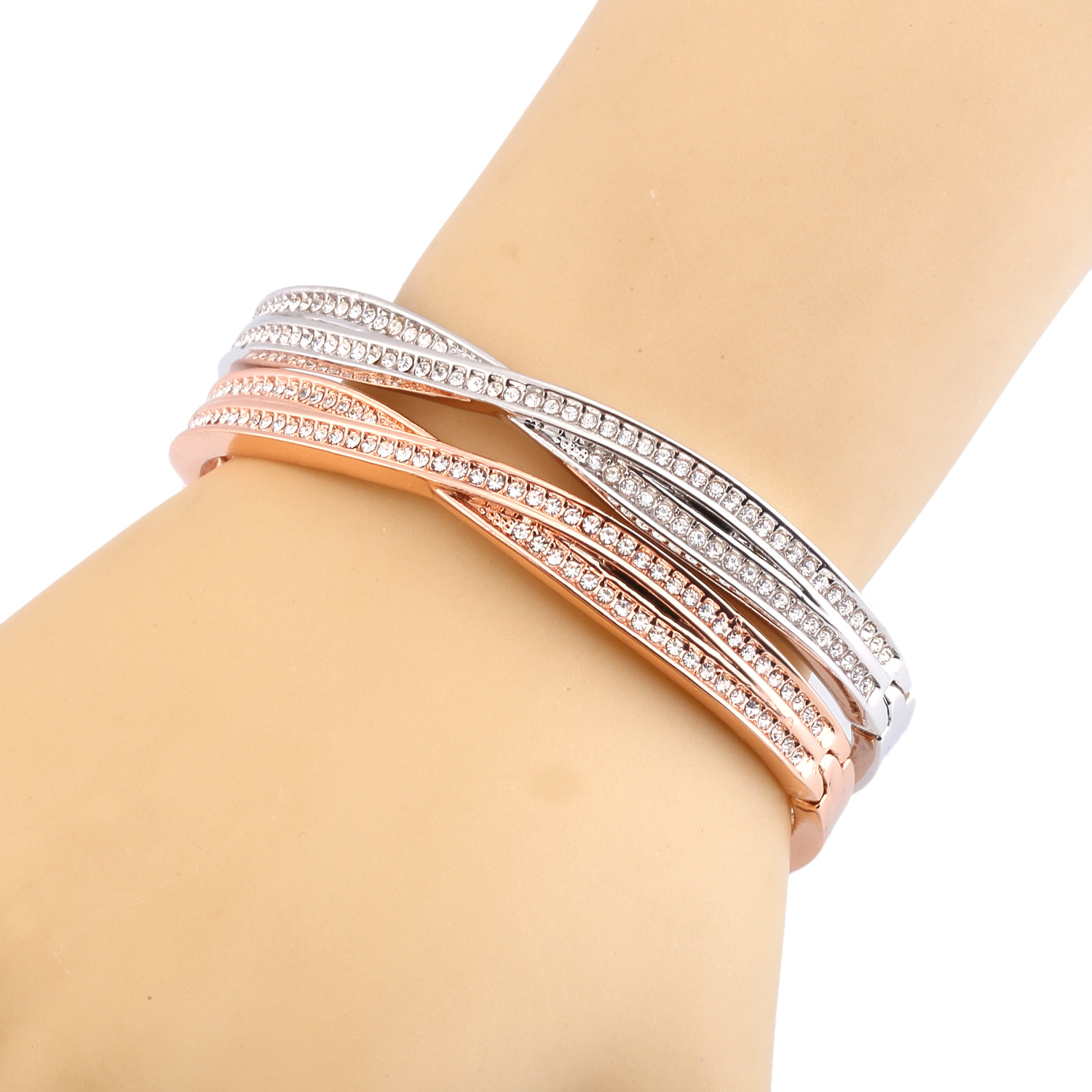 Fashionable Deign Rose Gold/White Gold Plated Womens Bangle Crystal Czech Rhinestone Bracelet for Sale
Fashionable Deign Rose Gold/White Gold Plated Womens Bangle Crystal Czech Rhinestone Bracelet for Sale
