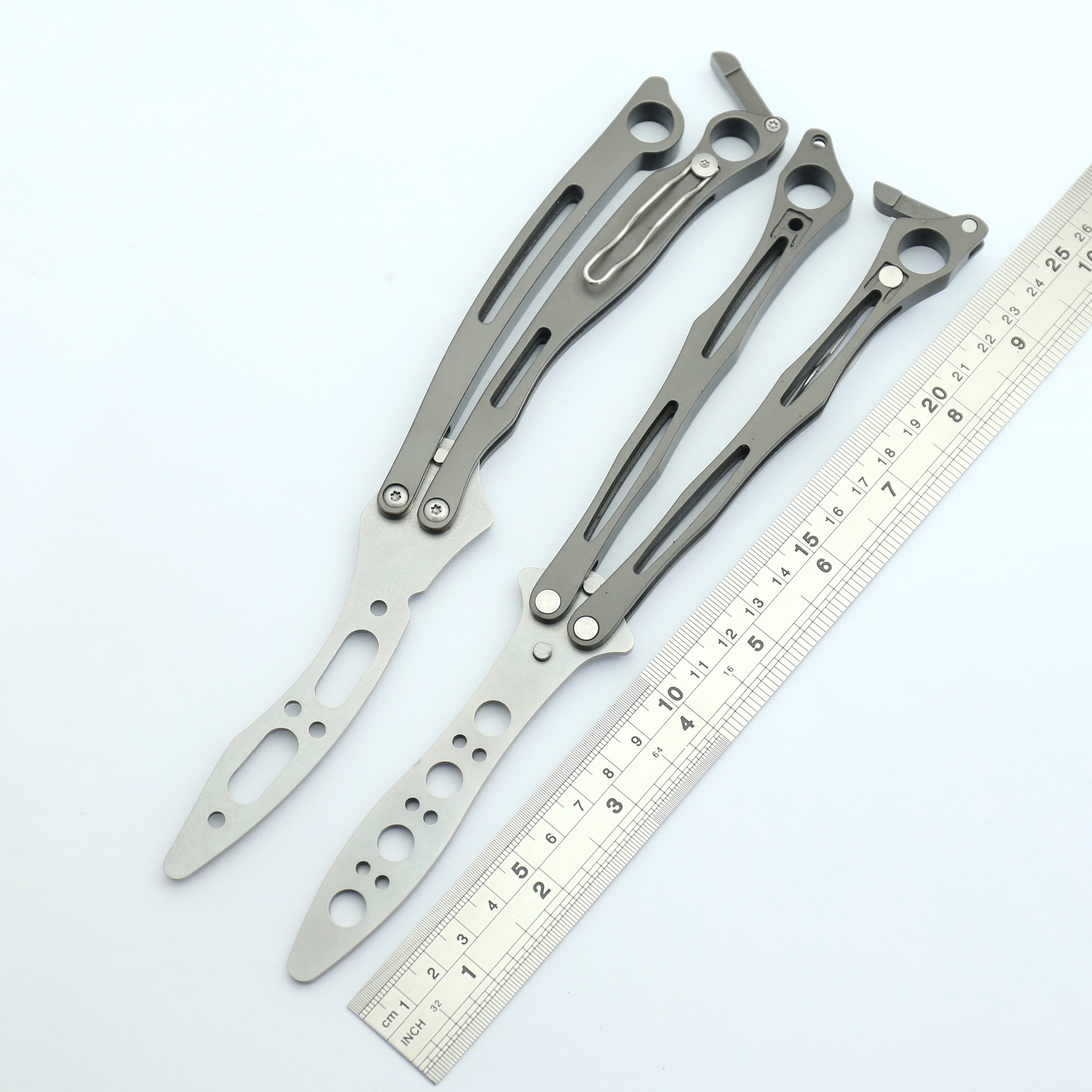 Butterfly training knife folding Pocket not sharp butterfly practice tool steel blade handle surface titanium tactical Combat trainer knives
Butterfly training knife folding Pocket not sharp butterfly practice tool steel blade handle surface titanium tactical Combat trainer knives