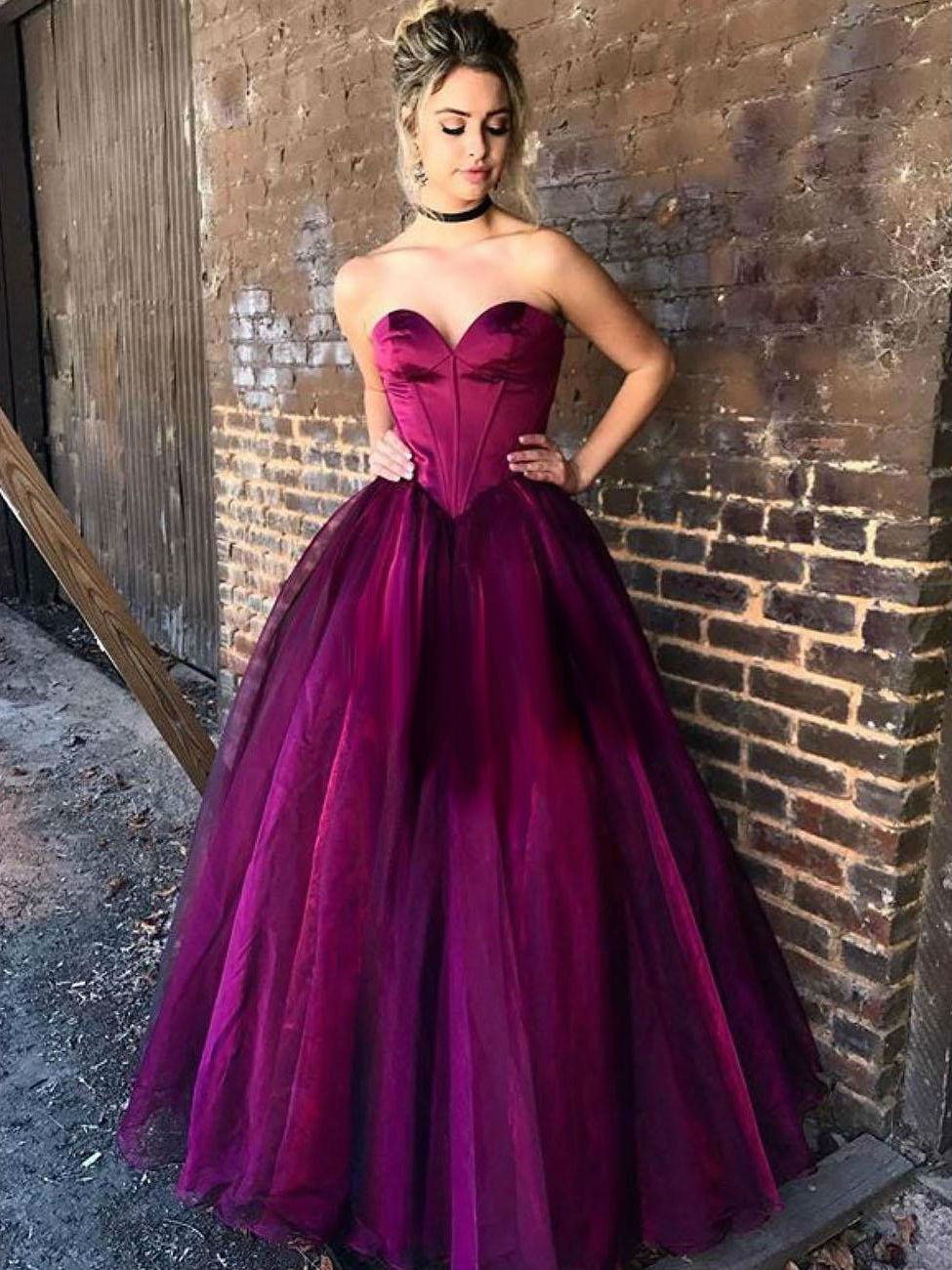 Purple Ball Gown Evening Dresses With Sweetheart Strapless Elastic Satin Tulle Floor Length Corset Bandage Prom Dress Party Gowns