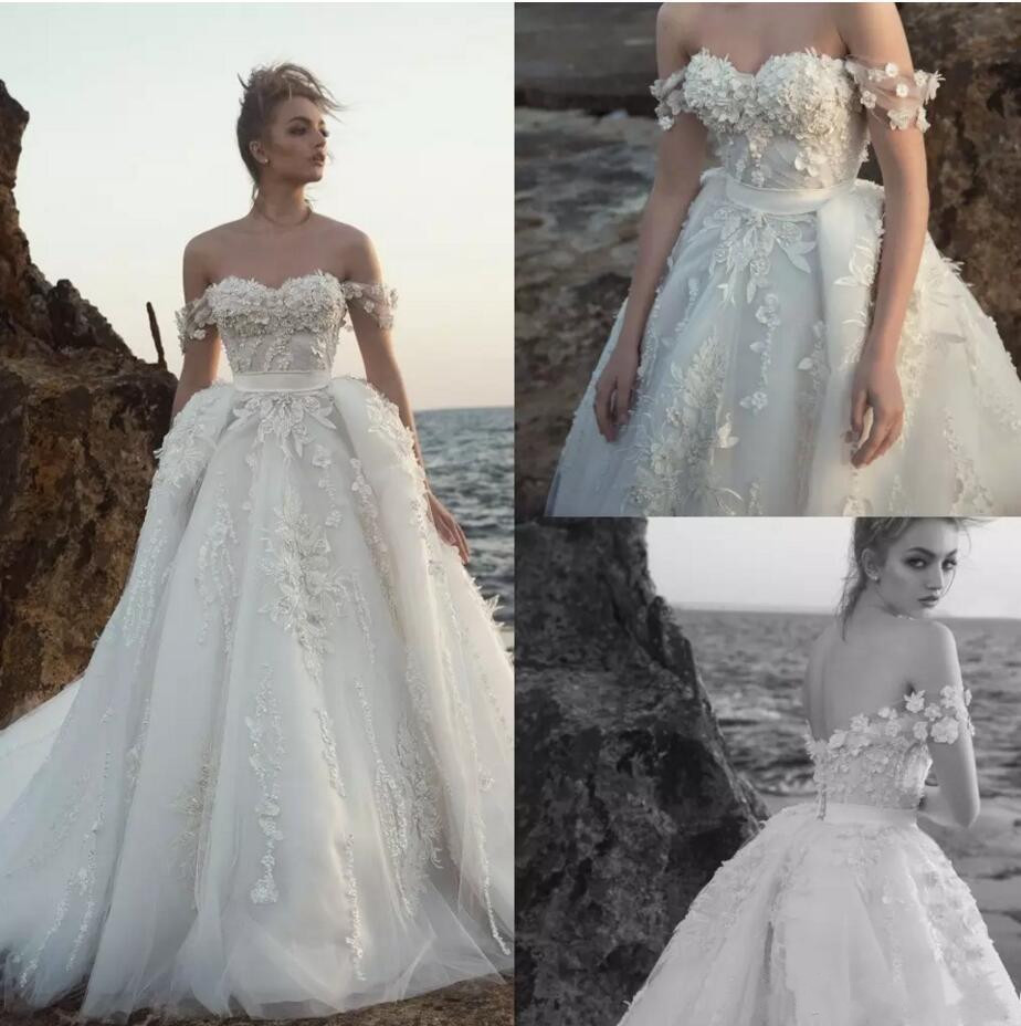 2019 Modest Wedding Dresses 3D Floral Appliqued Off The Shoulder Robe De Mariee Arabic Middle East Church Plus Size Bridal Gowns