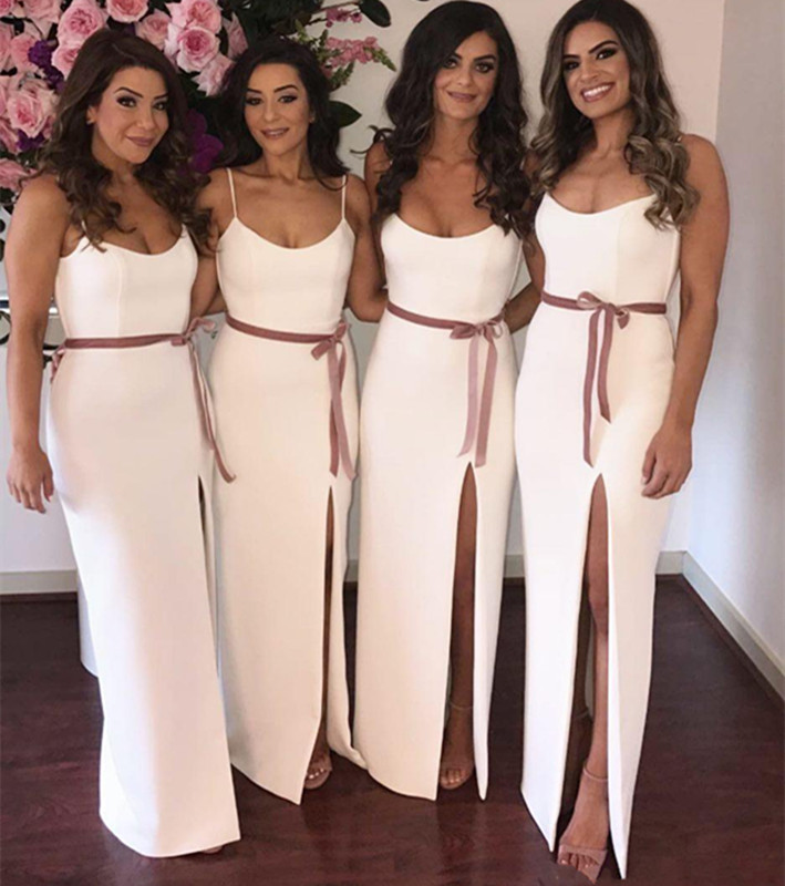 Simple White Side Split Bridesmaid Dresses Spaghetti Straps Ribbon Sheath Maid Of Honor Dress Party Wear Cheap Wedding Guest Dress
Simple White Side Split Bridesmaid Dresses Spaghetti Straps Ribbon Sheath Maid Of Honor Dress Party Wear Cheap Wedding Guest Dress