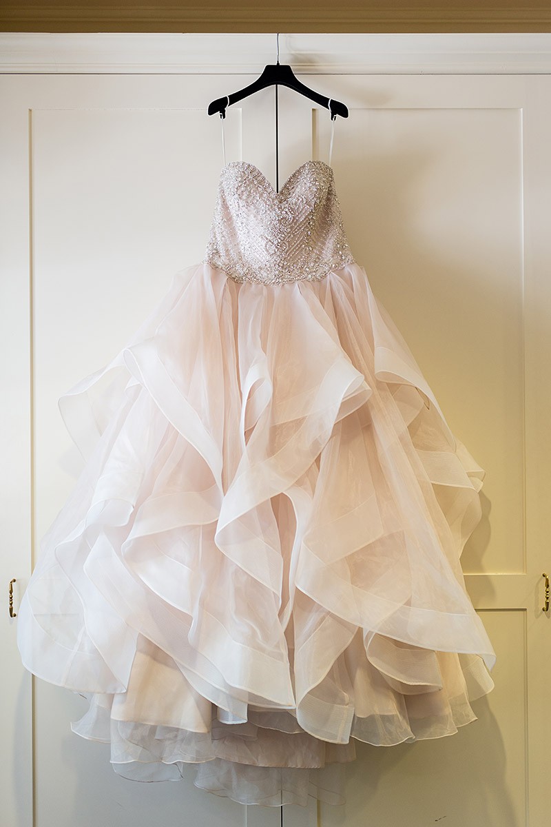 2018 Plus Size Wedding Dresses Sweetheart Beading Luxury Ruffles Sleevelss Country Bridal Gowns Fat Bride Custom Made Boho Wedding Dress