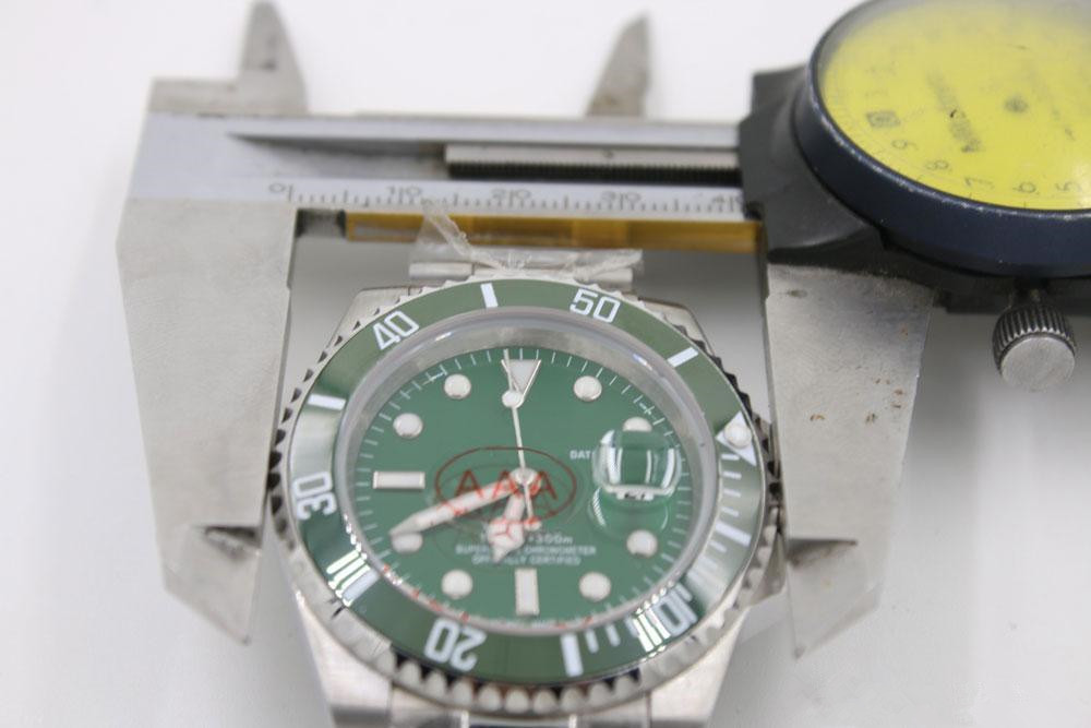 Luxury gmt II 116710 Mens Stainless steel Bracelet Ceramic green Bezel &black Dial 40MM 2813 Mechanical Men Watches New Arrival, Slivery;brown
Luxury gmt II 116710 Mens Stainless steel Bracelet Ceramic green Bezel &black Dial 40MM 2813 Mechanical Men Watches New Arrival, Slivery;brown