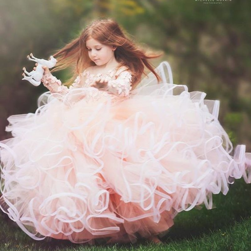 Gorgeous Fluffy Girls Pageant Dresses Jewel Neck Long Sleeve Petals-Applique Flower Girl Dresses 2018 Fabulous Toddler Pageant Dresses, Same as image 
Gorgeous Fluffy Girls Pageant Dresses Jewel Neck Long Sleeve Petals-Applique Flower Girl Dresses 2018 Fabulous Toddler Pageant Dresses, Same as image